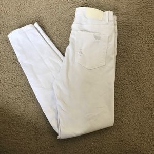 ✨White Stradivarius Skinny Jeans Size 8✨